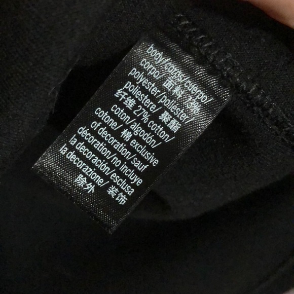 Victoria’s Secret Sport black pullover - Picture 5 of 7